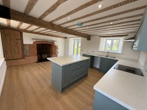 Kitchen/Diner- click for photo gallery